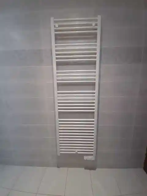 Radiateur sèche-serviettes